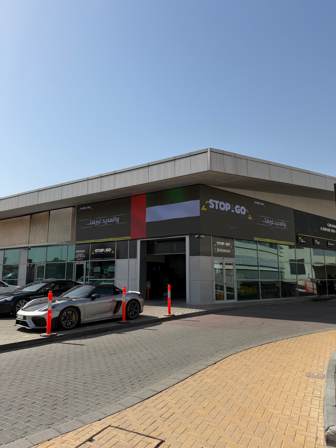 Exterior view of Stop&Go Motor City workshop entrance